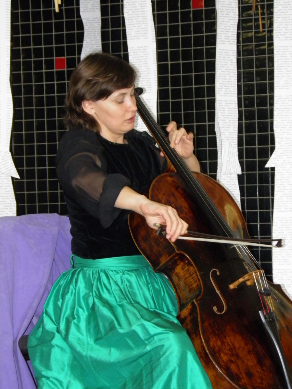 De palaus redescoberts a la ciutat dels prodigis o de Svetlana Tovstukha, violoncel·lista.